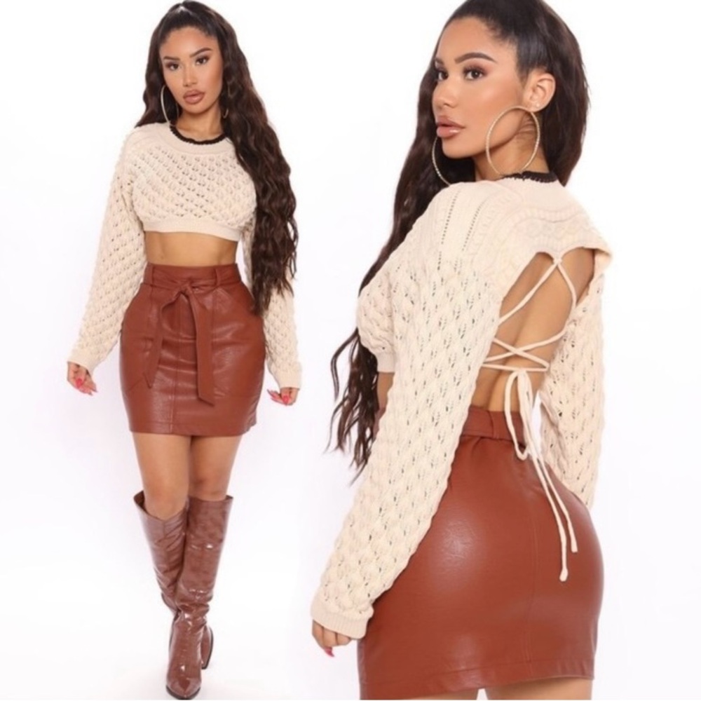 Faux leather mini skirt with belt